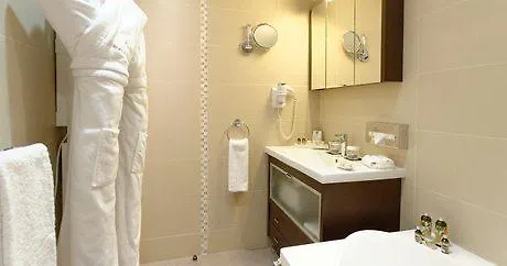 Aparthotel Alma Marceau