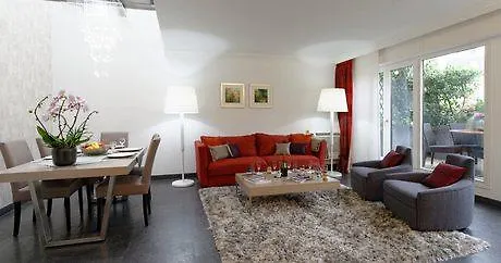 Aparthotel Alma Marceau 4*