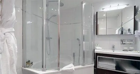 Aparthotel Alma Marceau 4*