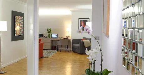 Aparthotel Alma Marceau 4*