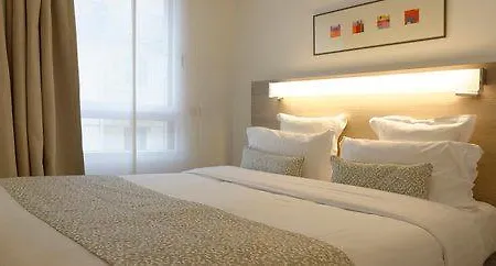 Alma Marceau 4*