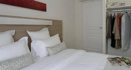 Alma Marceau Aparthotel