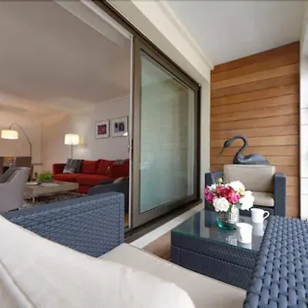 Aparthotel Alma Marceau 4*