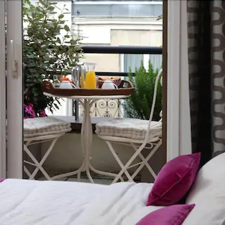 Aparthotel Alma Marceau