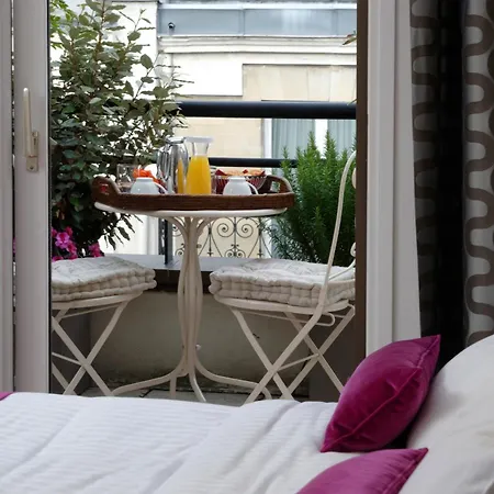 Aparthotel Alma Marceau