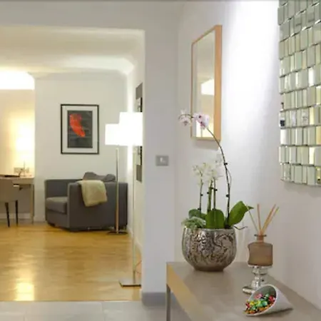 Hotel apartamentowy Alma Marceau