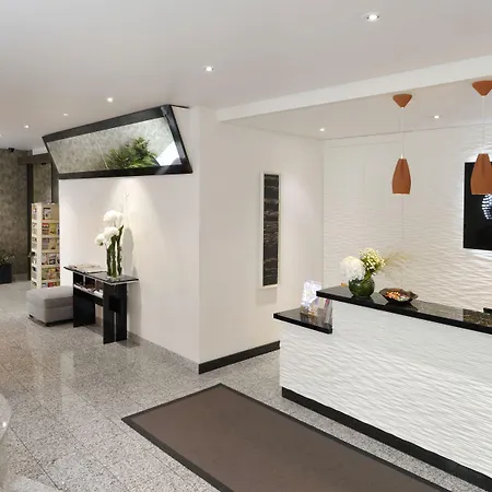 Aparthotel Alma Marceau 4*