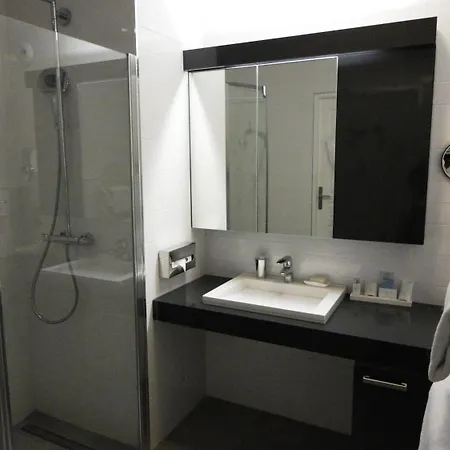 Hotel apartamentowy Alma Marceau 4*