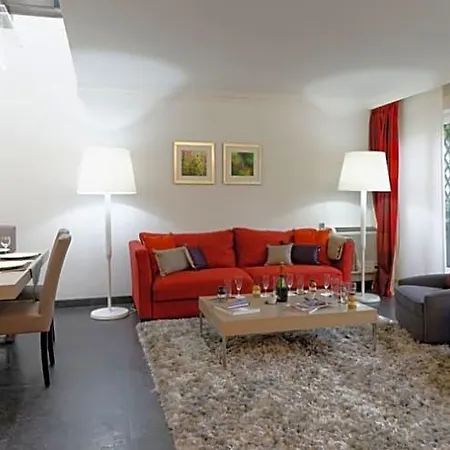 Alma Marceau 4*