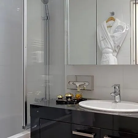 Hotel apartamentowy Alma Marceau Paryż