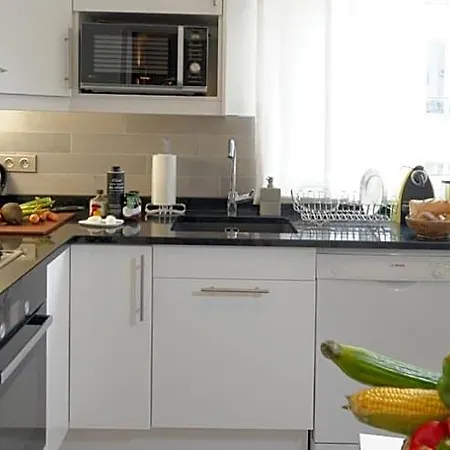 Alma Marceau 4* Paris