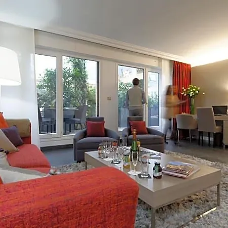 Aparthotel Alma Marceau 4*