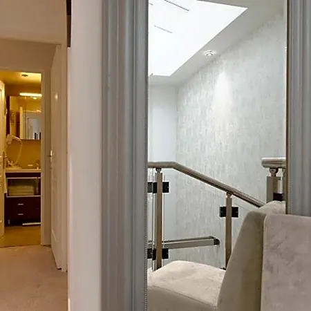 Alma Marceau 4*
