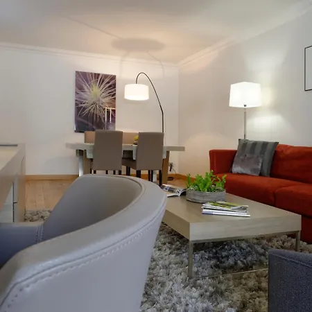Alma Marceau 4* Paris