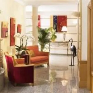 Alma Marceau Aparthotel Paris