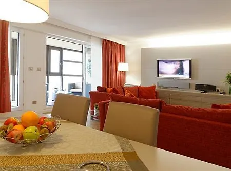 Alma Marceau Lejlighedshotel