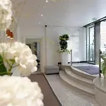 Alma Marceau 4* Paris