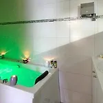 Aparthotel Alma Marceau 4*
