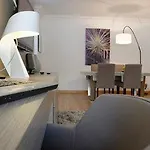 Aparthotel Alma Marceau 4*