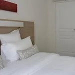 Alma Marceau Aparthotel