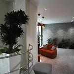 Alma Marceau 4* Paris