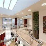Alma Marceau 4*
