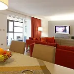 Alma Marceau Aparthotel